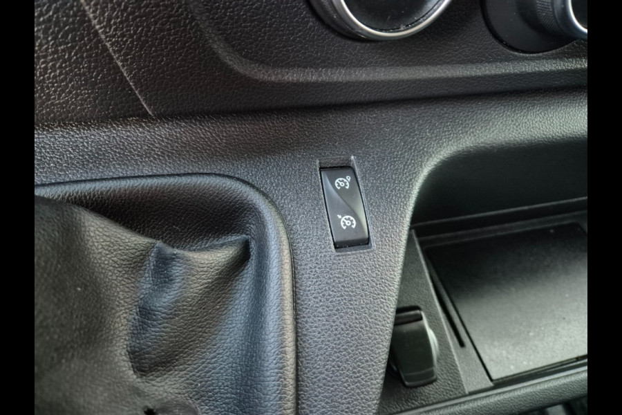 Renault Master Red Van 3T5 E6 L2 H2 135 Pk Nwe APK
