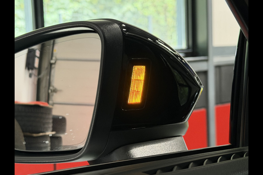 Audi A3 Sportback 35 TFSI S-Line RS-Stoelen|Panorama|Matrix|Camera
