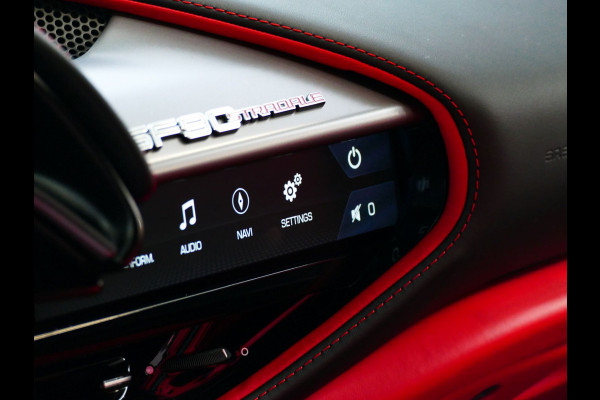 Ferrari SF90 Stradale 4.0 V8 1000 pk INCL BTW/BPM. CARBON SEATS/STUUR LIFT CARPLAY AFS CAMERA phev