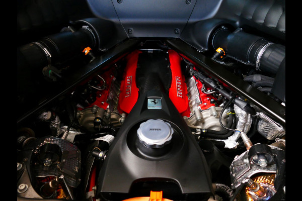 Ferrari SF90 Stradale 4.0 V8 1000 pk INCL BTW/BPM. CARBON SEATS/STUUR LIFT CARPLAY AFS CAMERA phev