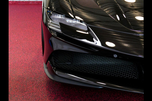 Ferrari SF90 Stradale 4.0 V8 1000 pk INCL BTW/BPM. CARBON SEATS/STUUR LIFT CARPLAY AFS CAMERA phev