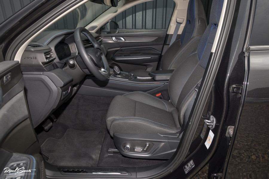 Lynk & Co 01 1.5 All-in geprijsd: inclusief onderhoud, 1 jaar BOVAG-garantie | Panorama dak | Adaptieve cruise | Blis | Memory |