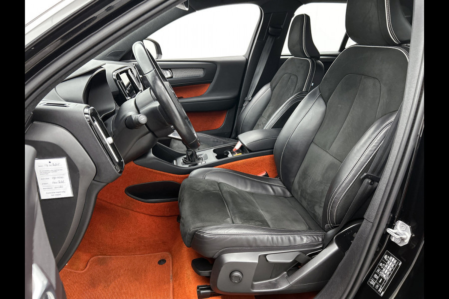 Volvo XC40 T2 130PK R-Design / Trekhaak / 1/2 Leder / Airco-ecc./ Navigatie / Stoelverwarming / Pdc. / Apk 11-2026