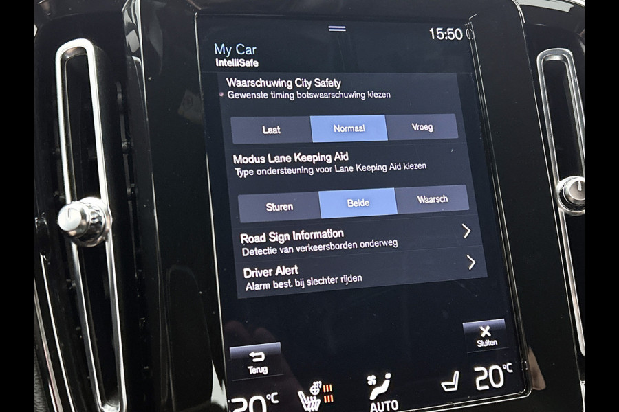 Volvo XC40 T2 130PK R-Design / Trekhaak / 1/2 Leder / Airco-ecc./ Navigatie / Stoelverwarming / Pdc. / Apk 11-2026