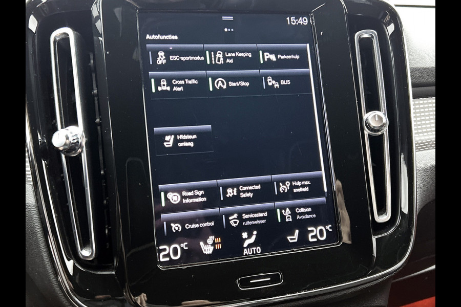 Volvo XC40 T2 130PK R-Design / Trekhaak / 1/2 Leder / Airco-ecc./ Navigatie / Stoelverwarming / Pdc. / Apk 11-2026
