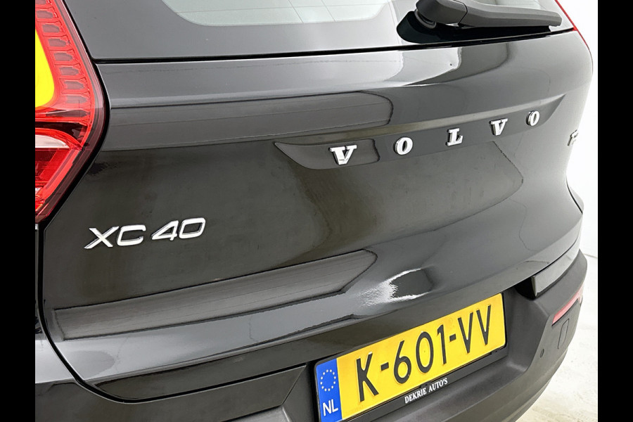 Volvo XC40 T2 130PK R-Design / Trekhaak / 1/2 Leder / Airco-ecc./ Navigatie / Stoelverwarming / Pdc. / Apk 11-2026