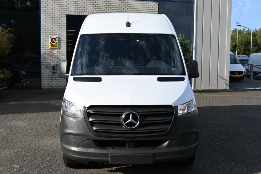 Mercedes-Benz Sprinter 316 CDI L2H2 RWD 3500kg Trekhaak, MBUX met camera, Etc.