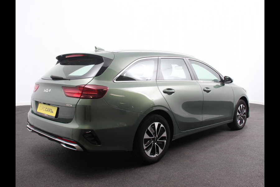 Kia Ceed Sportswagon 1.6 GDI PHEV DynamicLine Automaat Climate control Keyless Cruise control LED Parkeersensoren achter Camera Stuur verwarming Stoel verwarming Apple Carplay/ Andriod Auto