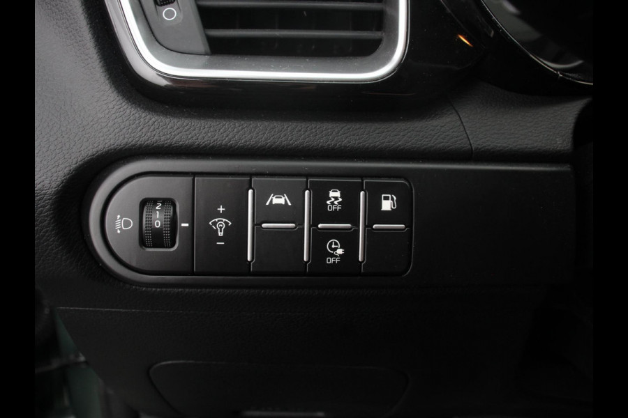 Kia Ceed Sportswagon 1.6 GDI PHEV DynamicLine Automaat Climate control Keyless Cruise control LED Parkeersensoren achter Camera Stuur verwarming Stoel verwarming Apple Carplay/ Andriod Auto