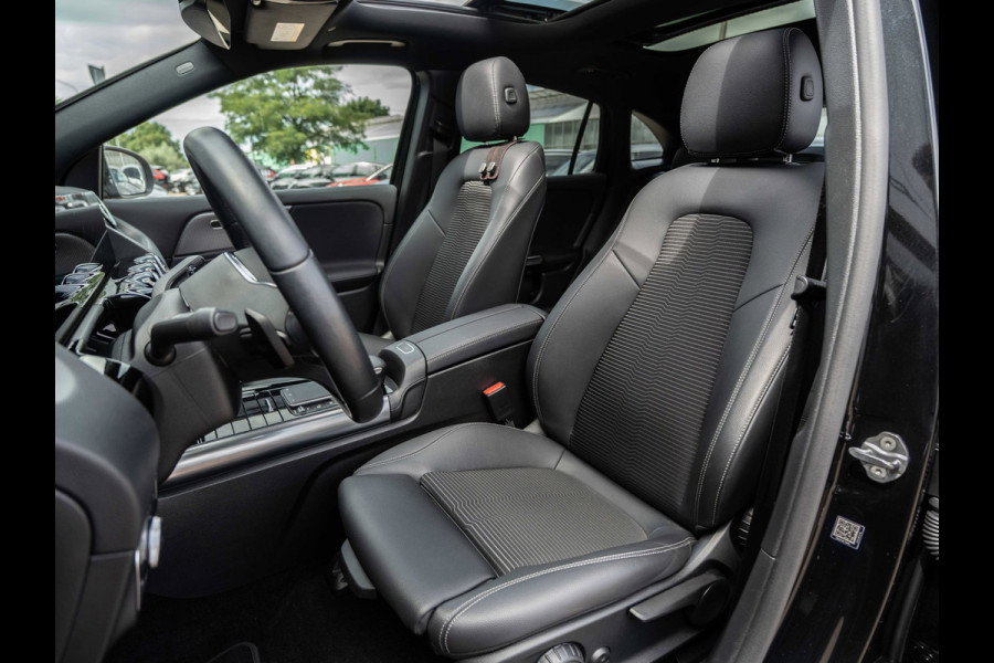 Mercedes-Benz EQA 250+ Luxury Line 71 kWh | SOH 97,7% | DC-Laden | WLTP 540KM | Pano | Surround View | Sfeer