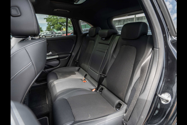 Mercedes-Benz EQA 250+ Luxury Line 71 kWh | SOH 97,7% | DC-Laden | WLTP 540KM | Pano | Surround View | Sfeer