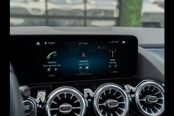 Mercedes-Benz EQA 250+ Luxury Line 71 kWh | SOH 97,7% | DC-Laden | WLTP 540KM | Pano | Surround View | Sfeer