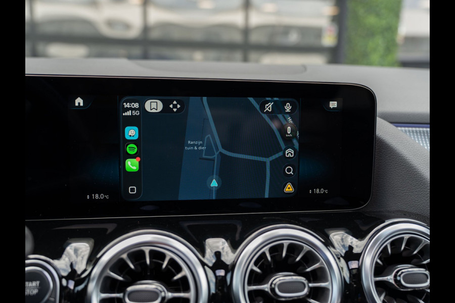 Mercedes-Benz EQA 250+ Luxury Line 71 kWh | SOH 97,7% | DC-Laden | WLTP 540KM | Pano | Surround View | Sfeer