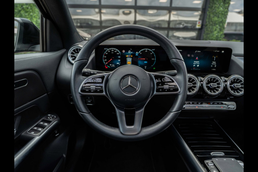 Mercedes-Benz EQA 250+ Luxury Line 71 kWh | SOH 97,7% | DC-Laden | WLTP 540KM | Pano | Surround View | Sfeer