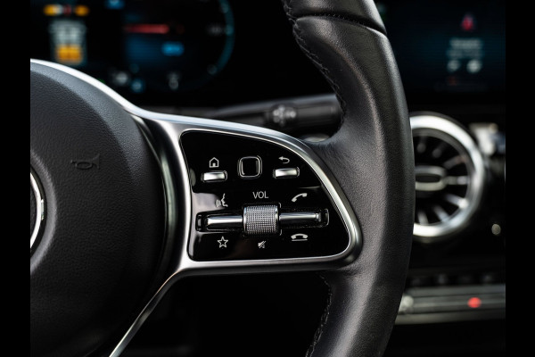 Mercedes-Benz EQA 250+ Luxury Line 71 kWh | SOH 97,7% | DC-Laden | WLTP 540KM | Pano | Surround View | Sfeer