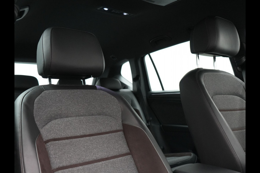 Seat Tarraco 1.4 TSI e-Hybrid Xcellence PHEV 245pk Dealer O.H. | Trekhaak Af Fabriek | Adaptive Cruise | Camera | Keyless | Sportstoelen Verwarmd | Apple Carplay | Virtual | Navigatie | DAB | 19"L.M | Plug In Hybrid |