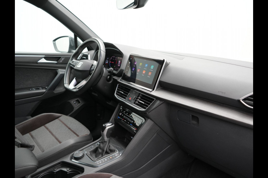 Seat Tarraco 1.4 TSI e-Hybrid Xcellence PHEV 245pk Dealer O.H. | Trekhaak Af Fabriek | Adaptive Cruise | Camera | Keyless | Sportstoelen Verwarmd | Apple Carplay | Virtual | Navigatie | DAB | 19"L.M | Plug In Hybrid |