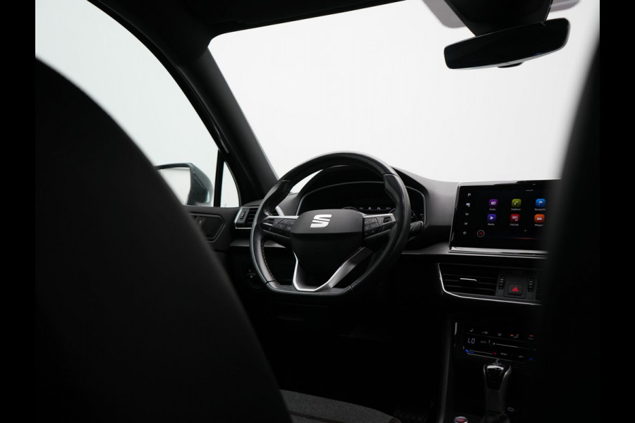 Seat Tarraco 1.4 TSI e-Hybrid Xcellence PHEV 245pk Dealer O.H. | Trekhaak Af Fabriek | Adaptive Cruise | Camera | Keyless | Sportstoelen Verwarmd | Apple Carplay | Virtual | Navigatie | DAB | 19"L.M | Plug In Hybrid |