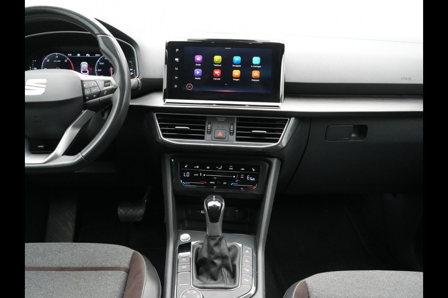 Seat Tarraco 1.4 TSI e-Hybrid Xcellence PHEV 245pk Dealer O.H. | Trekhaak Af Fabriek | Adaptive Cruise | Camera | Keyless | Sportstoelen Verwarmd | Apple Carplay | Virtual | Navigatie | DAB | 19"L.M | Plug In Hybrid |