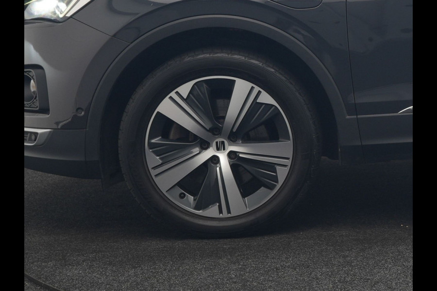Seat Tarraco 1.4 TSI e-Hybrid Xcellence PHEV 245pk Dealer O.H. | Trekhaak Af Fabriek | Adaptive Cruise | Camera | Keyless | Sportstoelen Verwarmd | Apple Carplay | Virtual | Navigatie | DAB | 19"L.M | Plug In Hybrid |