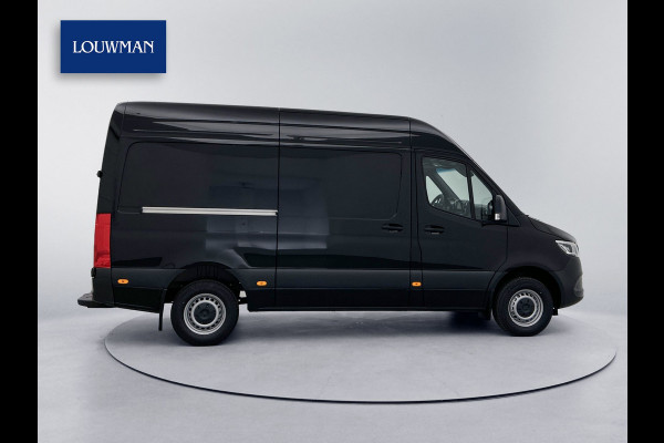 Mercedes-Benz Sprinter 317 CDI L2H2 Select Geveerde stoel Navigatie Parkeerpakket Stoelverwarming Betimmering Trekhaak 24 maanden Mercedes Certified garantie