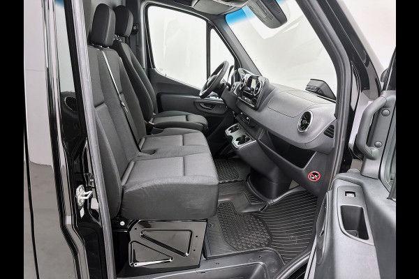 Mercedes-Benz Sprinter 317 CDI L2H2 Select Geveerde stoel Navigatie Parkeerpakket Stoelverwarming Betimmering Trekhaak 24 maanden Mercedes Certified garantie