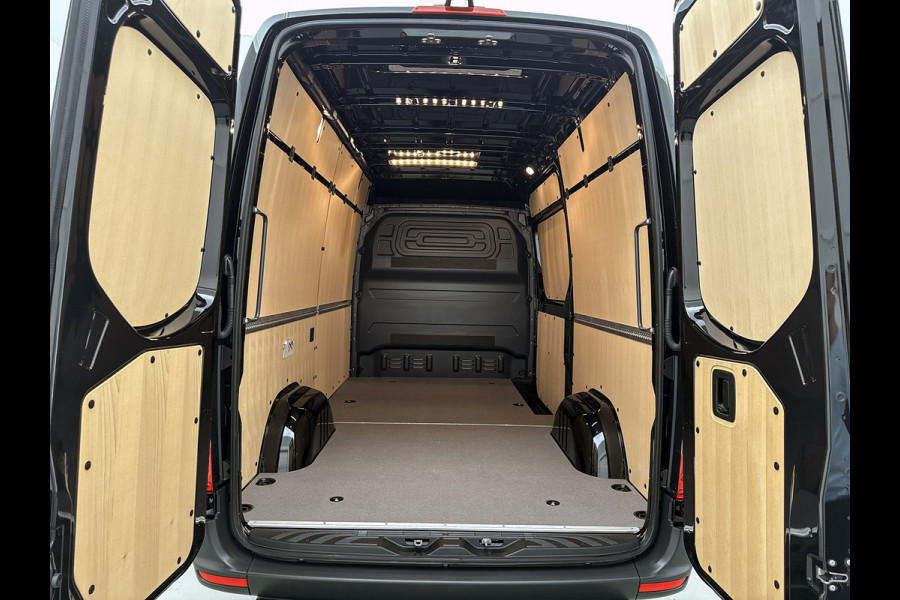 Mercedes-Benz Sprinter 317 CDI L2H2 Select Geveerde stoel Navigatie Parkeerpakket Stoelverwarming Betimmering Trekhaak 24 maanden Mercedes Certified garantie