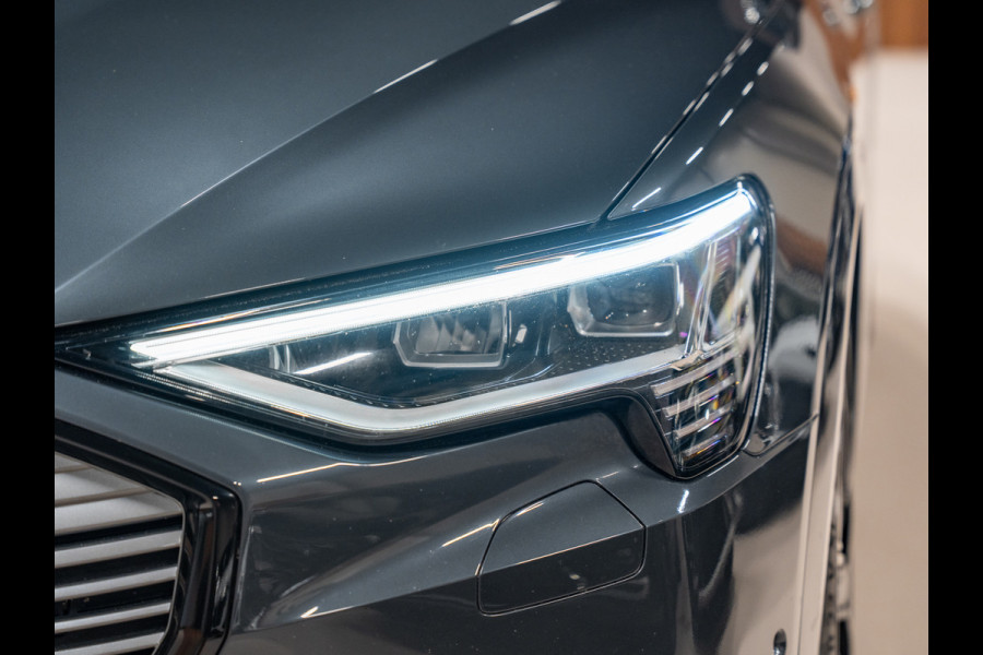 Audi e-tron E-tron 50 Quattro Launch edition plus 71 kWh, Pano, Apple Carplay, 22" Velgen, Black Optik, ACC, Memory, PDC, Leder
