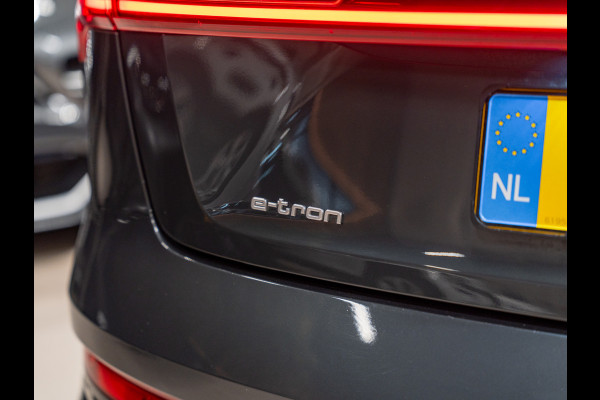 Audi e-tron E-tron 50 Quattro Launch edition plus 71 kWh, Pano, Apple Carplay, 22" Velgen, Black Optik, ACC, Memory, PDC, Leder