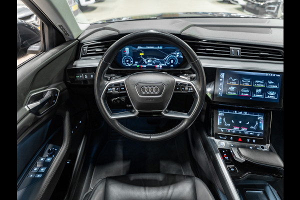 Audi e-tron E-tron 50 Quattro Launch edition plus 71 kWh, Pano, Apple Carplay, 22" Velgen, Black Optik, ACC, Memory, PDC, Leder