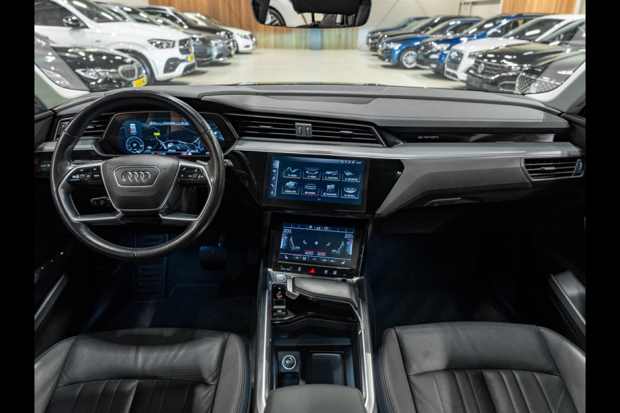 Audi e-tron E-tron 50 Quattro Launch edition plus 71 kWh, Pano, Apple Carplay, 22" Velgen, Black Optik, ACC, Memory, PDC, Leder