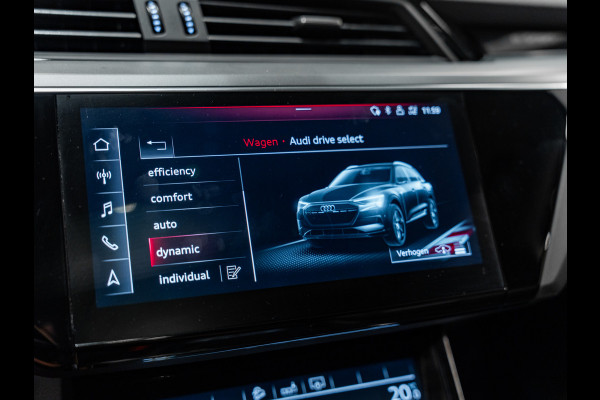 Audi e-tron E-tron 50 Quattro Launch edition plus 71 kWh, Pano, Apple Carplay, 22" Velgen, Black Optik, ACC, Memory, PDC, Leder