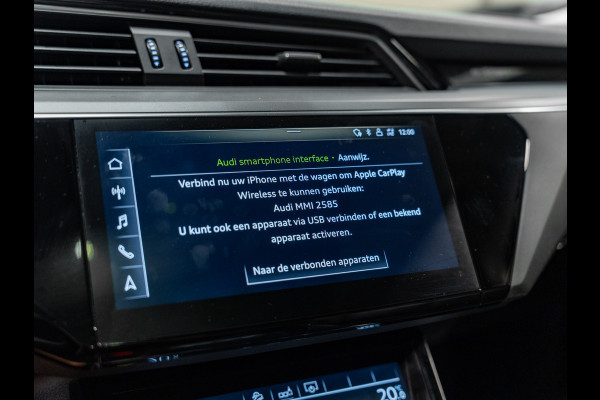 Audi e-tron E-tron 50 Quattro Launch edition plus 71 kWh, Pano, Apple Carplay, 22" Velgen, Black Optik, ACC, Memory, PDC, Leder