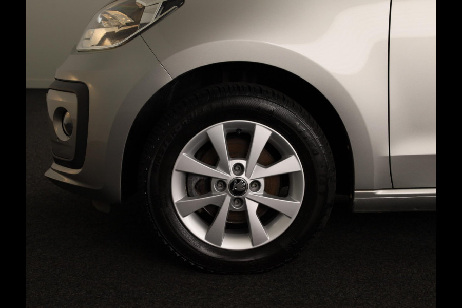 Volkswagen up! 1.0 Move Up! 65 pk | Navigatie via App | Airco | Elektr. spiegels | Stoelverwarming |