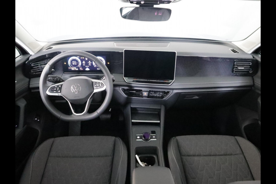 Volkswagen Tiguan Limited Edition 1.5 eHybrid 150 kW / 204 PK SUV 6 Stoelverwarming | Trekhaak | 360 camera
