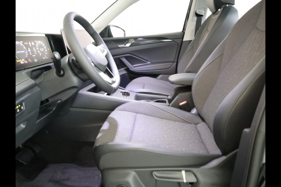 Volkswagen Tiguan Limited Edition 1.5 eHybrid 150 kW / 204 PK SUV 6 Stoelverwarming | Trekhaak | 360 camera