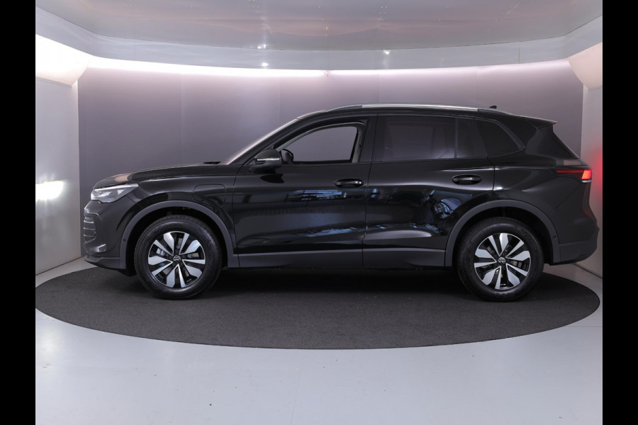 Volkswagen Tiguan Limited Edition 1.5 eHybrid 150 kW / 204 PK SUV 6 Stoelverwarming | Trekhaak | 360 camera