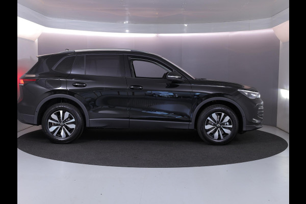 Volkswagen Tiguan Limited Edition 1.5 eHybrid 150 kW / 204 PK SUV 6 Stoelverwarming | Trekhaak | 360 camera