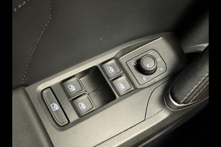 CUPRA Formentor 1.4 e-Hybrid Business|Stuur/stoelverw|ACC|Keyless|El. A.klep