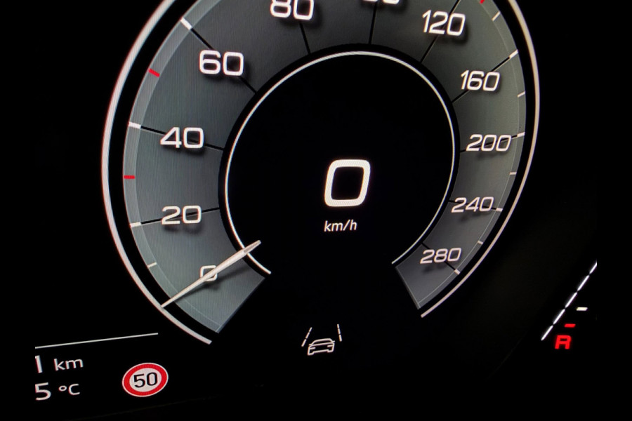 Audi Q3 Sportback 45 TFSI e 3X S-LINE BLACKLINE 20'' PANO/LEDER/SFEERVERL/E-STOELEN/SONOS/CAM/ADAPT-CR///