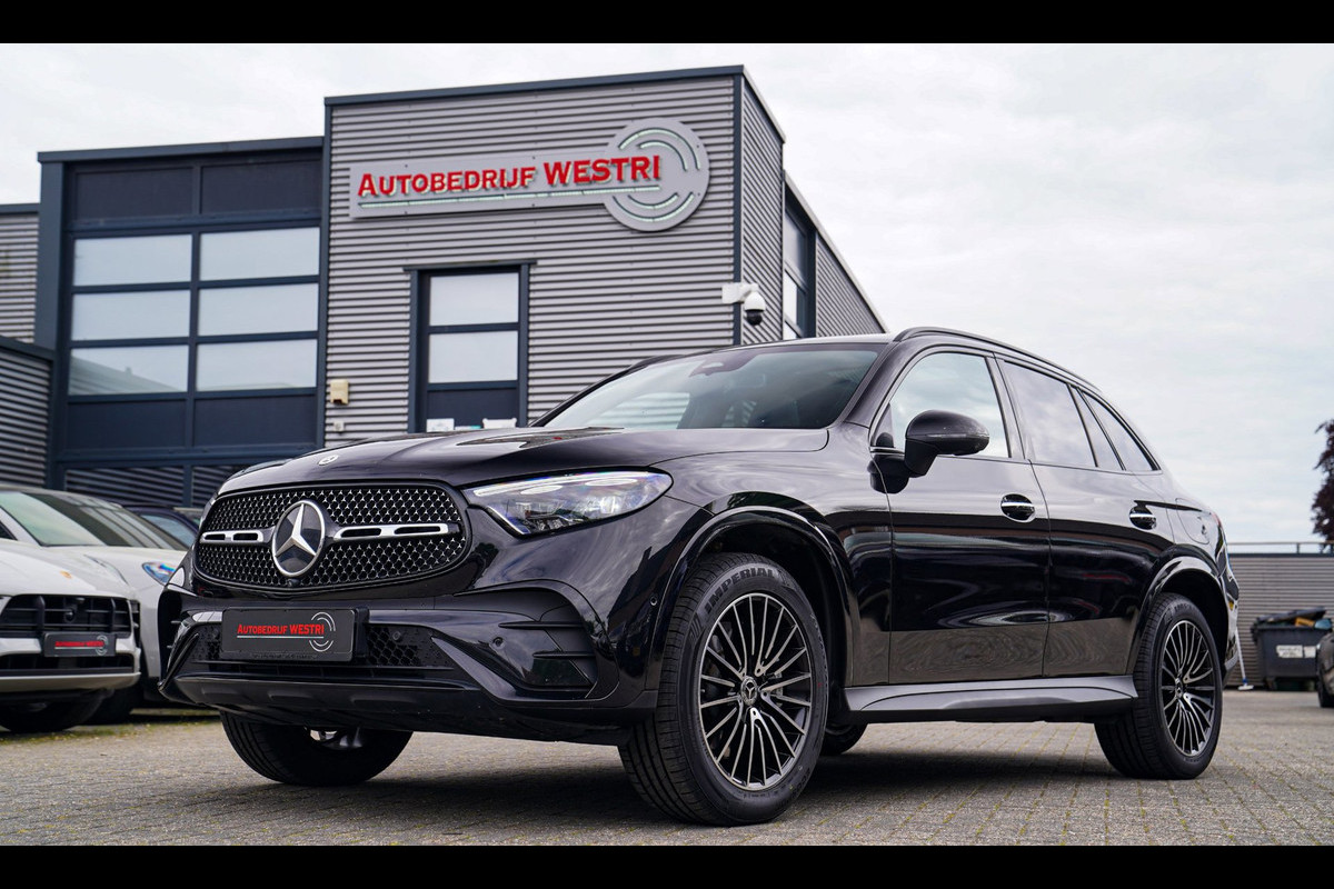 Mercedes-Benz GLC 300e 4MATIC AMG Line | Panorama | 360 Camera | Elektrische trekhaak | Memory