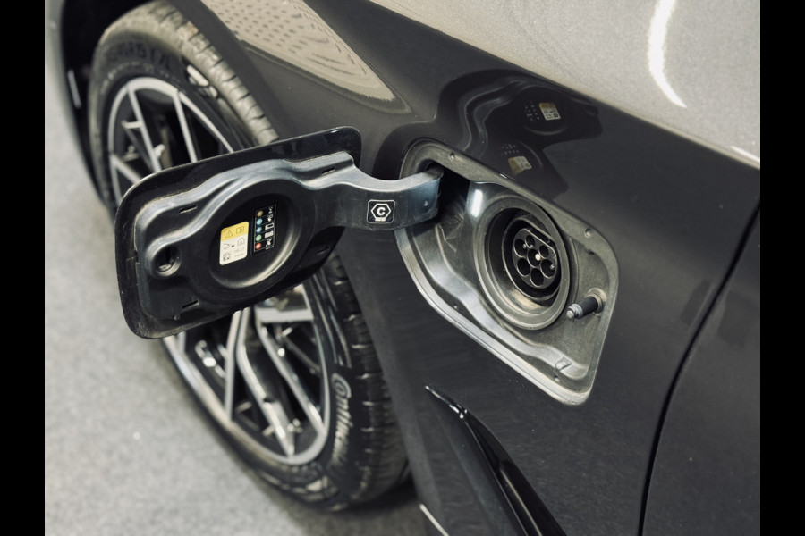 BMW 5 Serie Touring 530e M-Sport | Panorama | Trekhaak | Driv.Ass.Prof.