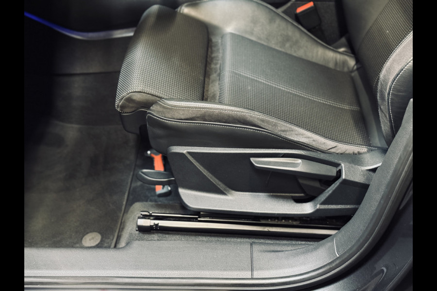Audi Q3 35 TFSI S Line 2x | 20" | Panorama | 1e Eig. | Org.NL