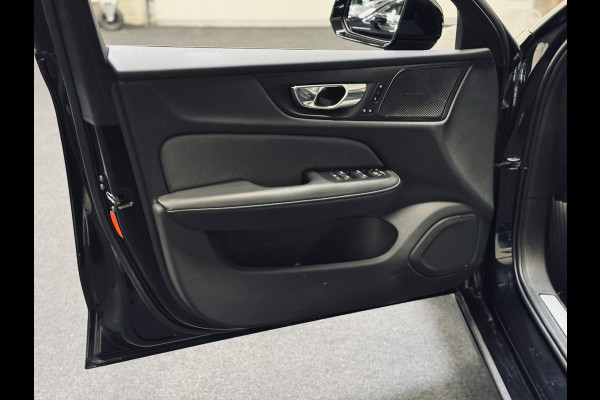 Volvo V60 T6 PHEV AWD Ultimate Dark | Panorama | Trekhaak | PilotAss.