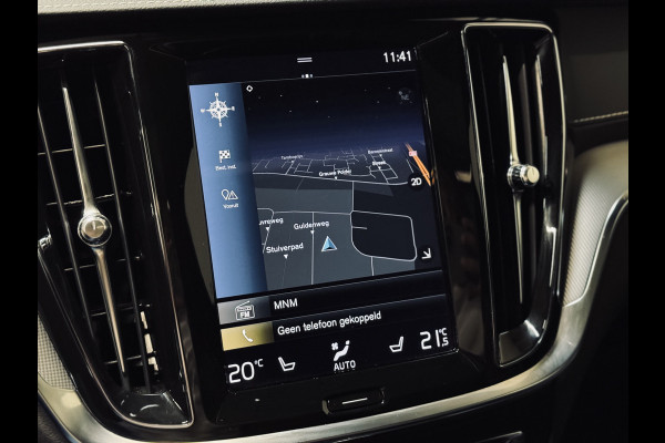Volvo V60 T6 PHEV AWD Ultimate Dark | Panorama | Trekhaak | PilotAss.