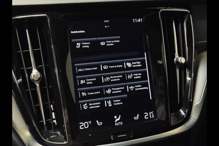 Volvo V60 T6 PHEV AWD Ultimate Dark | Panorama | Trekhaak | PilotAss.