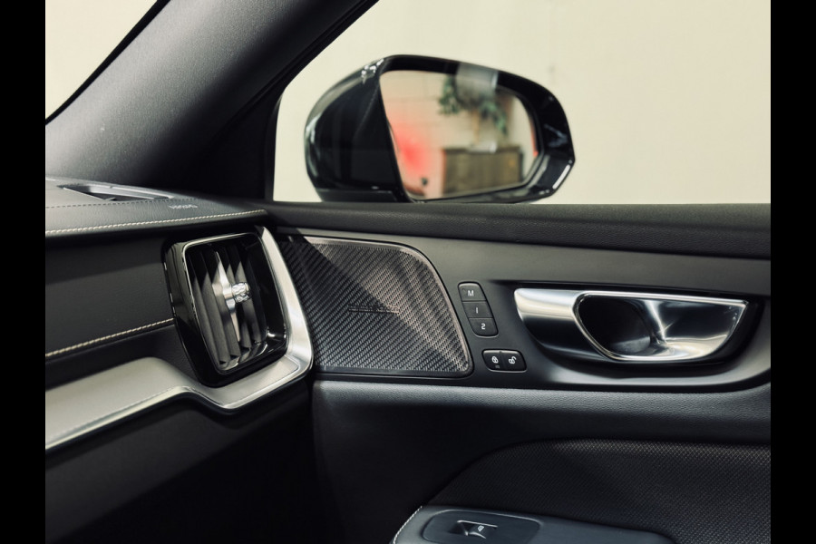 Volvo V60 T6 PHEV AWD Ultimate Dark | Panorama | Trekhaak | PilotAss.