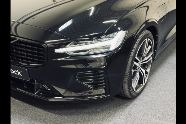 Volvo V60 T6 PHEV AWD Ultimate Dark | Panorama | Trekhaak | PilotAss.