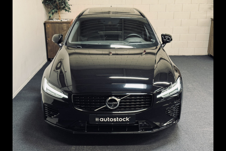 Volvo V60 T6 PHEV AWD Ultimate Dark | Panorama | Trekhaak | PilotAss.