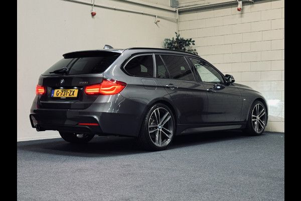 BMW 3 Serie Touring 318i M Sport Edition | 19" | Panorama | ShadowLine